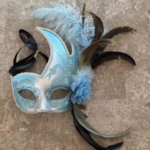 Elegant Blue and Black Feathered Masquerade Mask